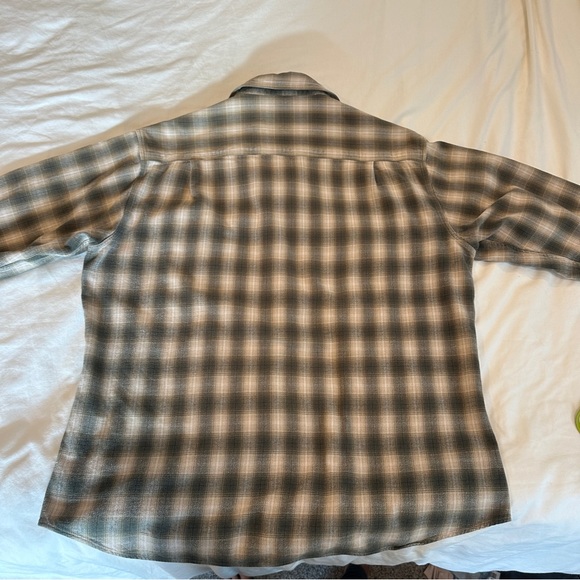 Vintage Woolrich flannel size XL green and tan plaid, men’s large, 100% cotton - Picture 6 of 12